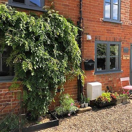 The Town House Villa Aylsham Exterior photo