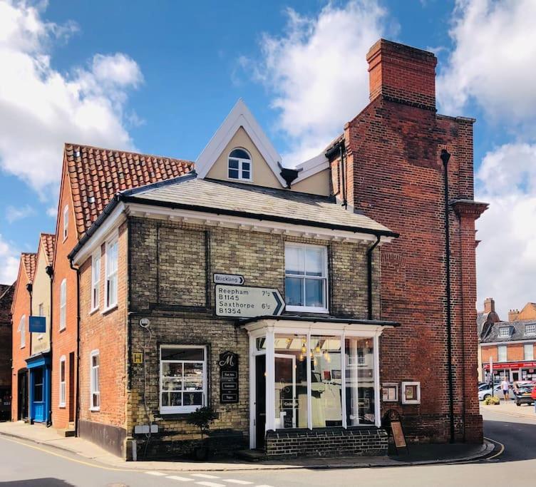 The Town House Villa Aylsham Exterior photo