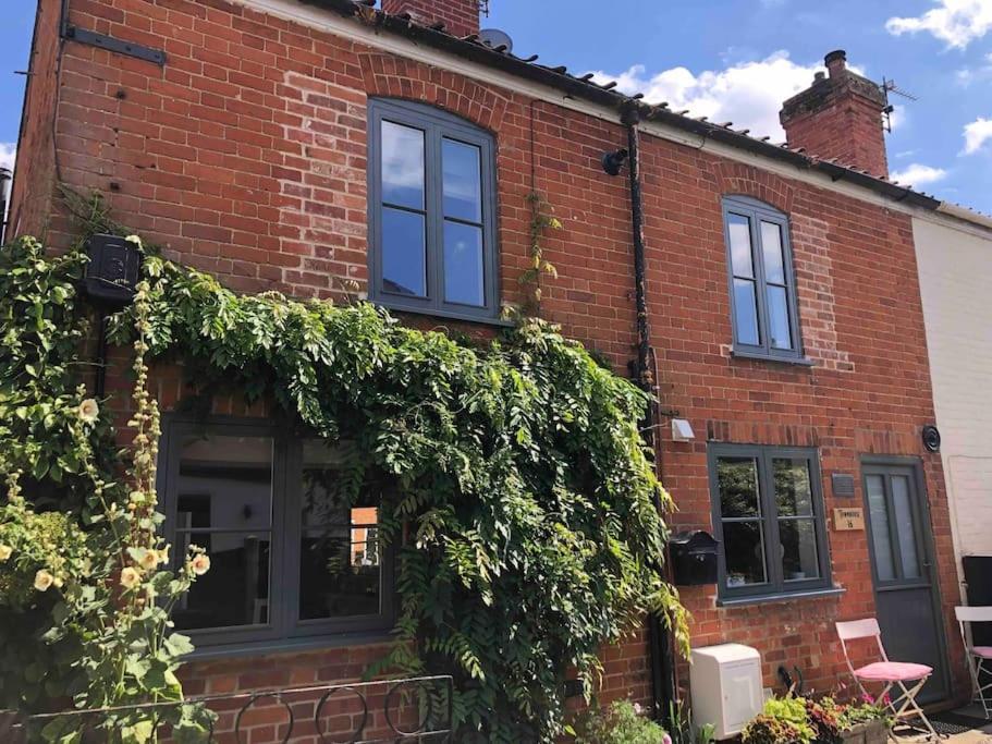 The Town House Villa Aylsham Exterior photo